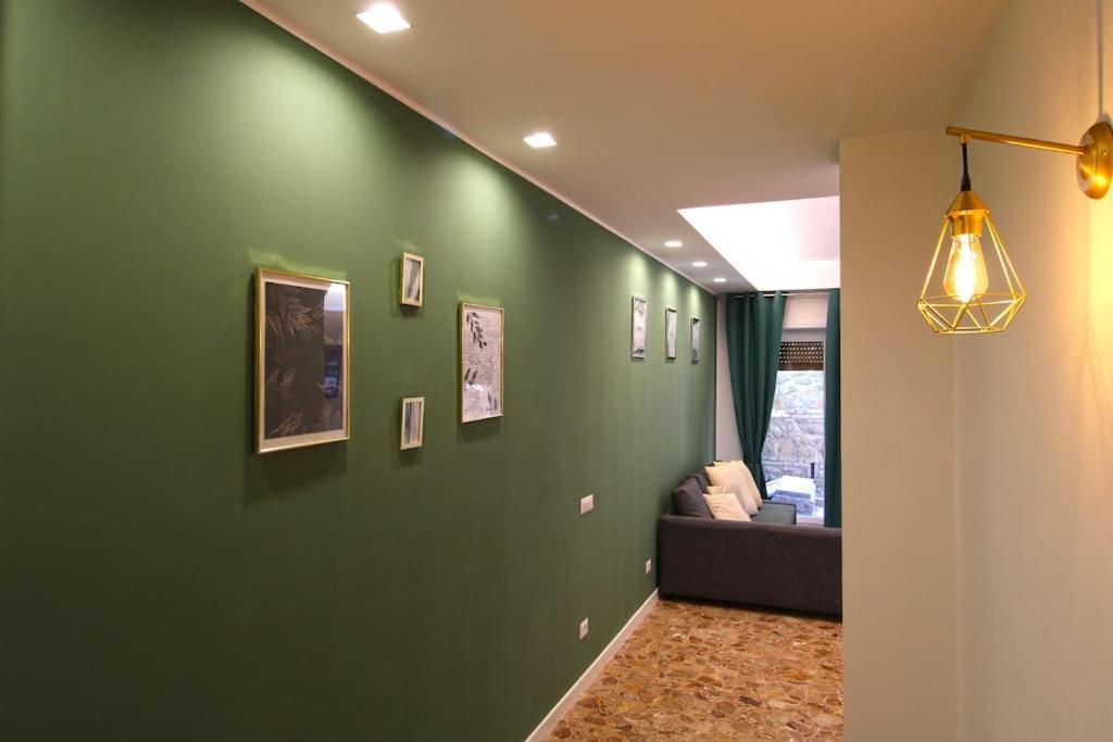 Delicious 2 Bed Room Apartment And Garden By Yh Rome Extérieur photo